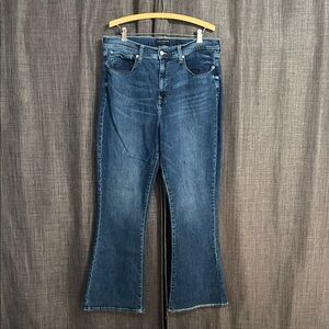 Lucky brand Stevie high rise flare dark wash jeans size 16/33